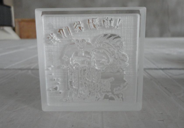 激光打標(biāo)機(jī)在透明塑料袋中的應(yīng)用有哪些？  第2張